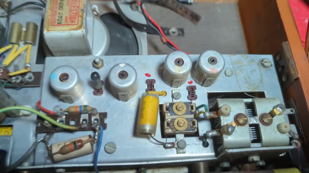 Initial overview of the RF section of the radio